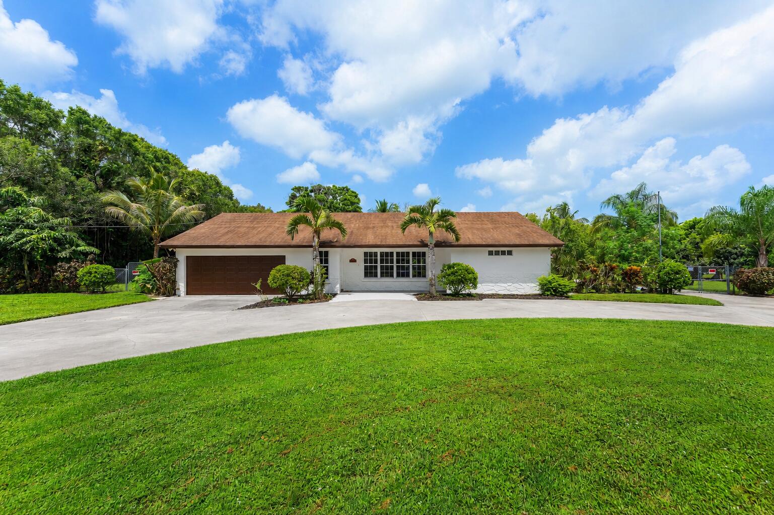 PALM BEACH FARMS CO 3 - Residential