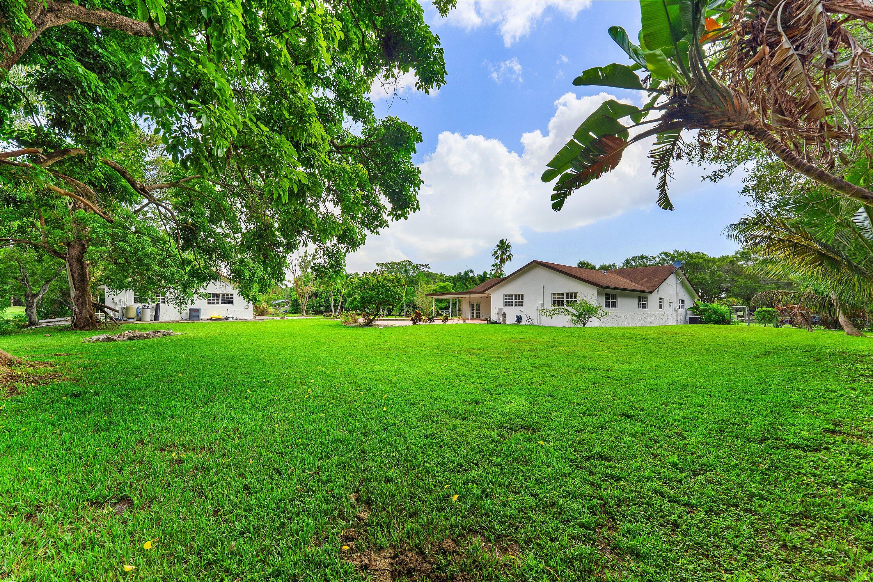 PALM BEACH FARMS CO 3 - Residential