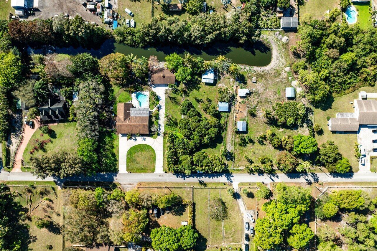 PALM BEACH FARMS CO 3 - Residential