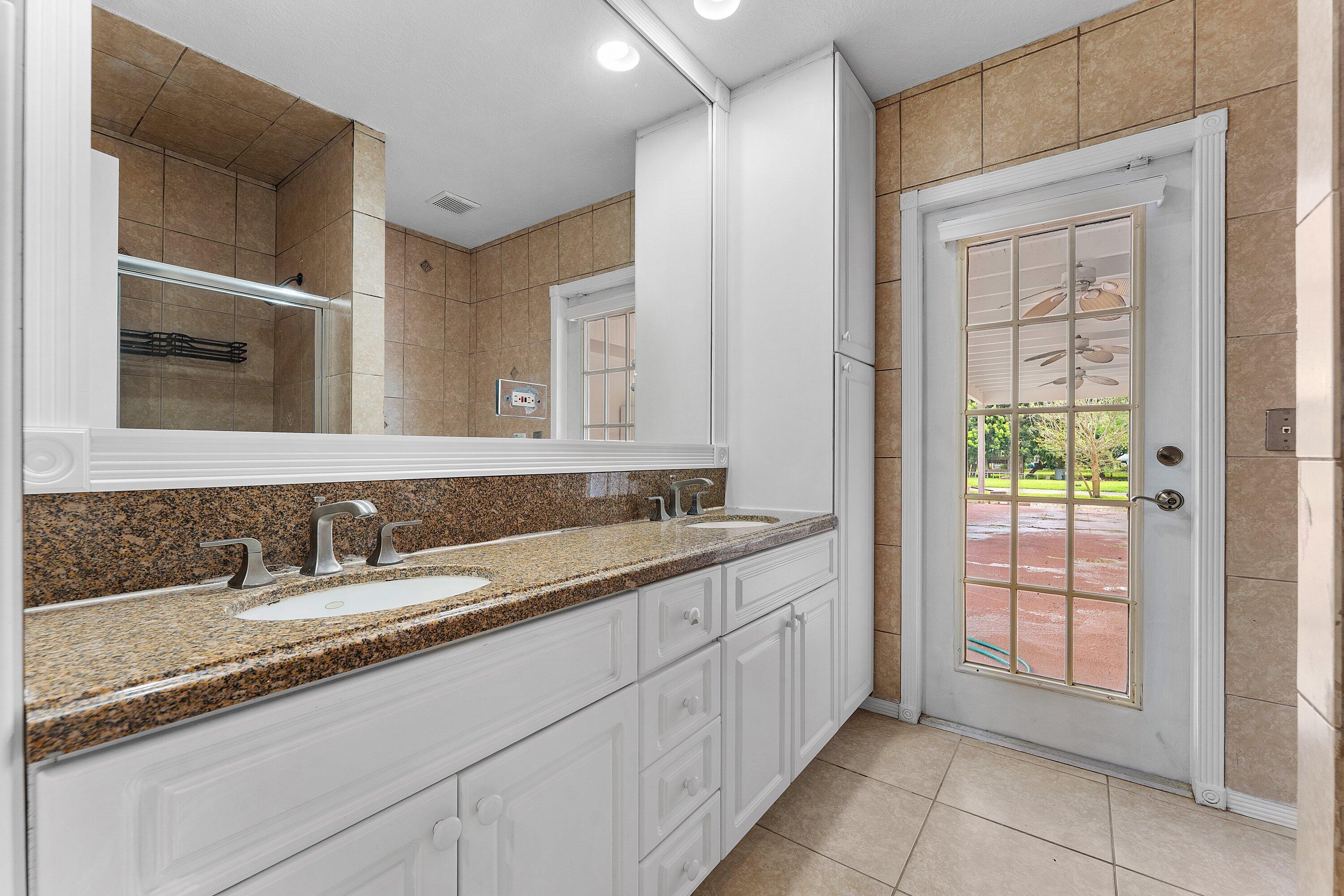 PALM BEACH FARMS CO 3 - Residential