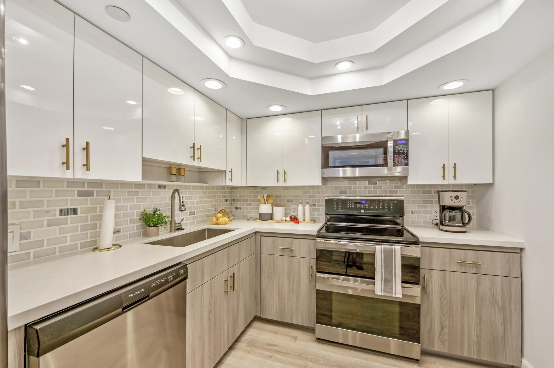 SEA RANCH CLUB OF BOCA III CONDO - Residential Lease