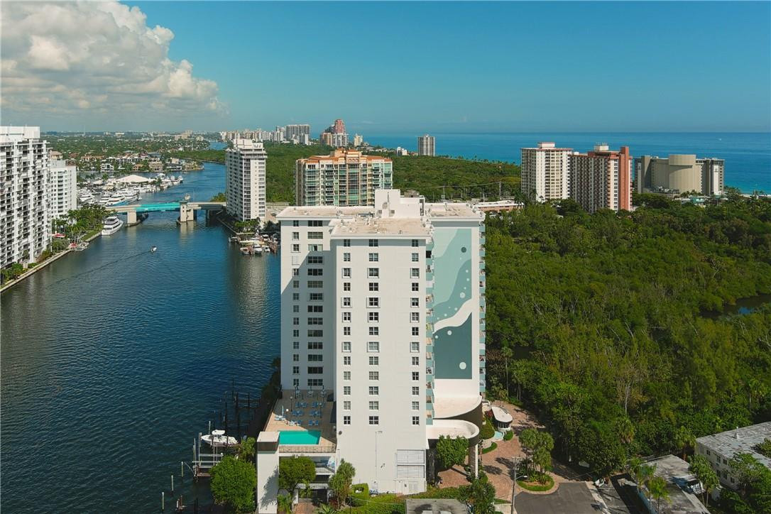 AMERICAS ON THE PARK - Residential