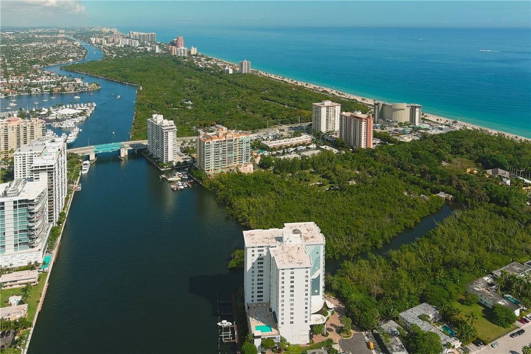 AMERICAS ON THE PARK - Residential
