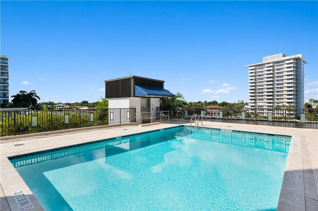 AMERICAS ON THE PARK - Residential