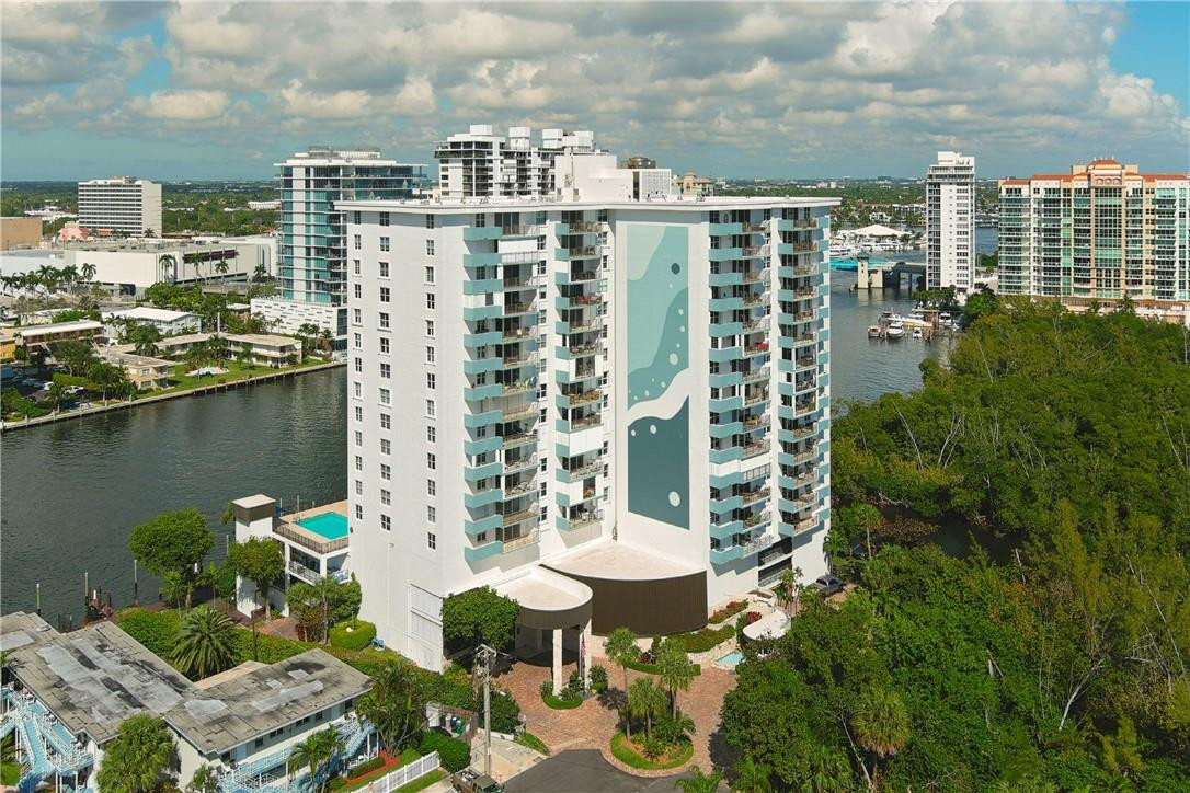 AMERICAS ON THE PARK - Residential
