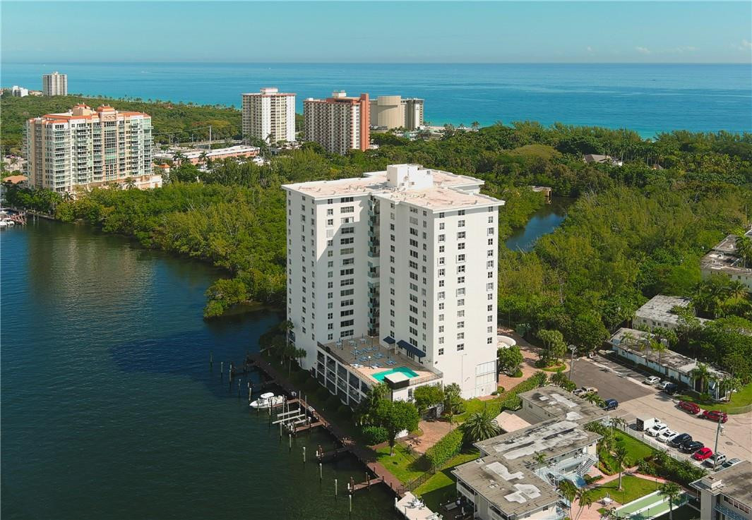 AMERICAS ON THE PARK - Residential