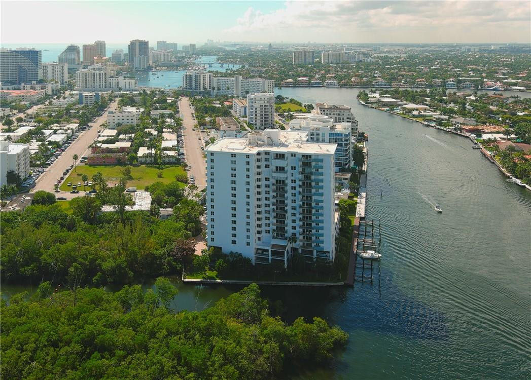 AMERICAS ON THE PARK - Residential