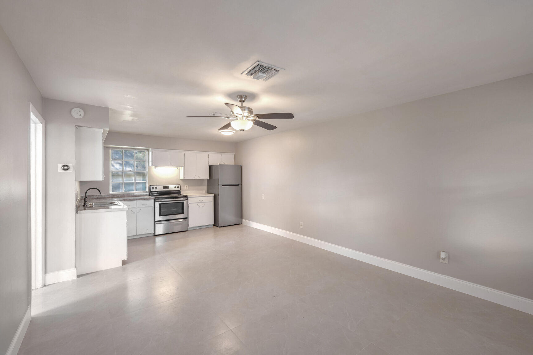 SILVER LAKE PARK ADDITION - Residential Lease