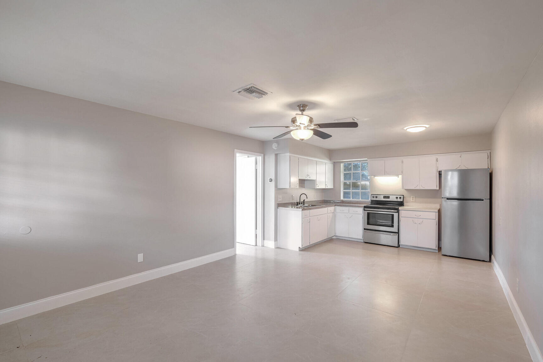SILVER LAKE PARK ADDITION - Residential Lease