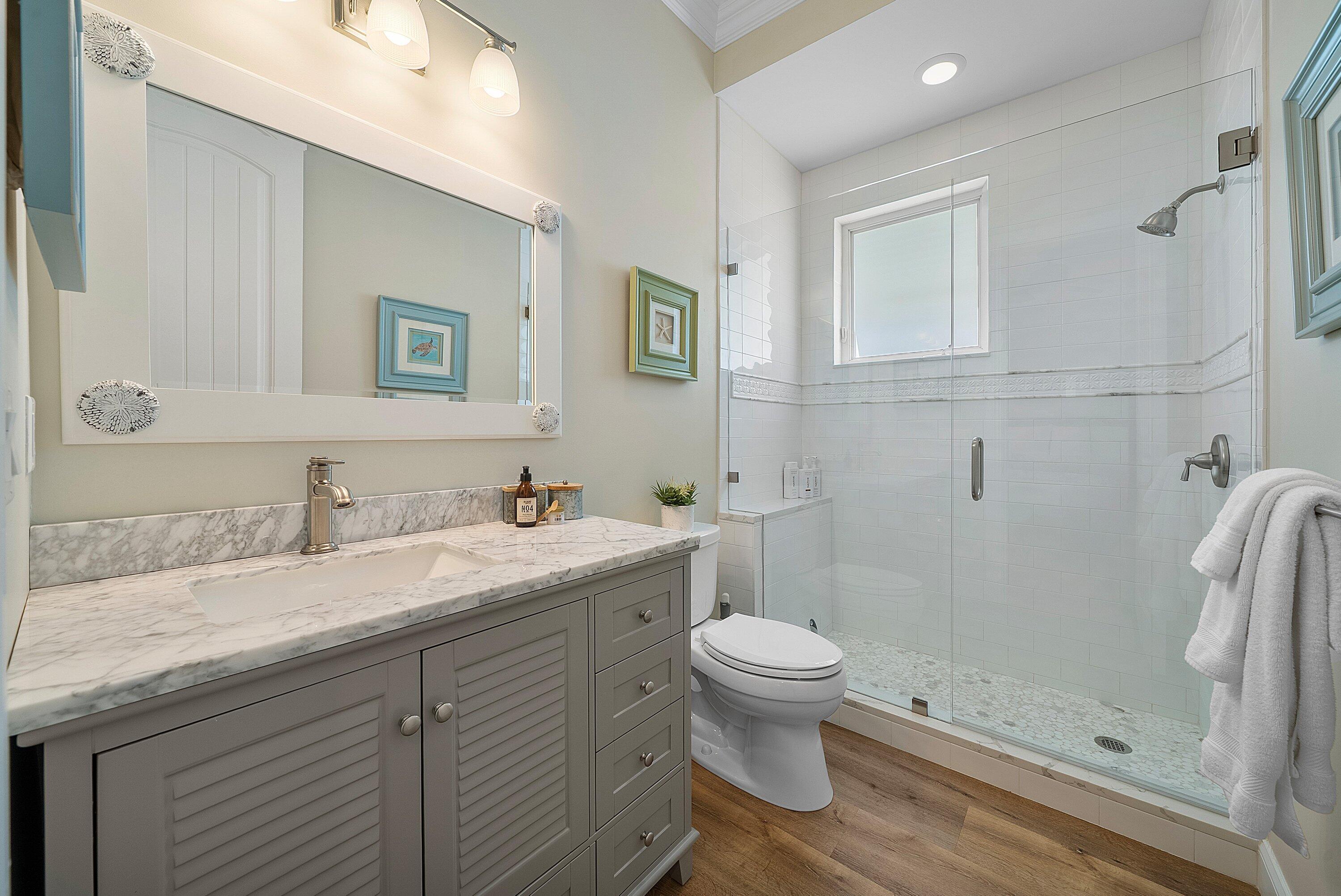RIO VISTA OF ISLAND SHORES - Residential