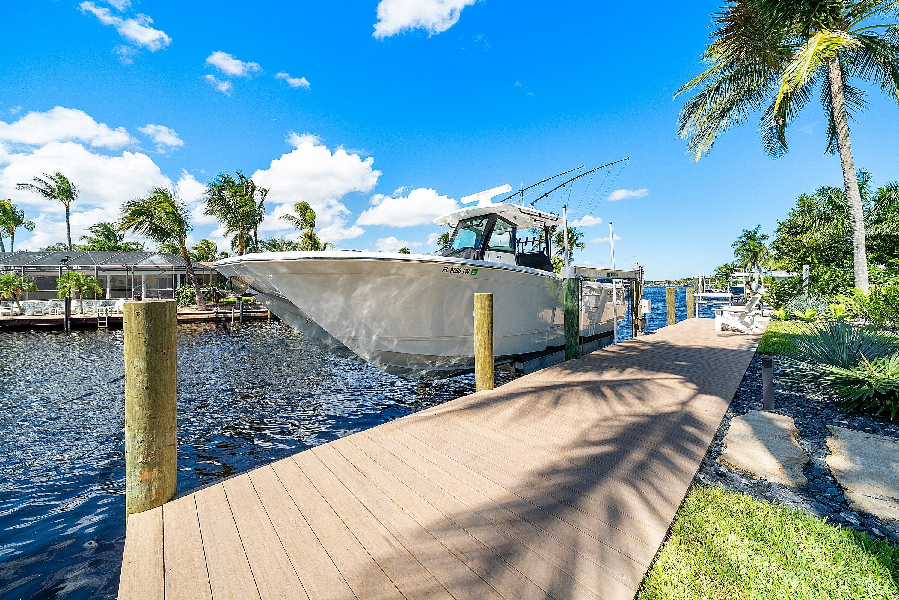 RIO VISTA OF ISLAND SHORES - Residential