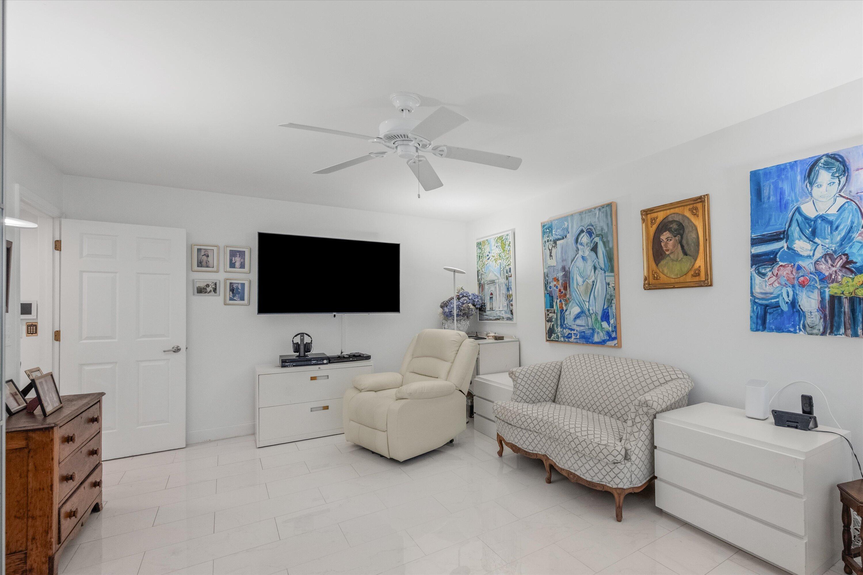LA PENSEE CONDO - Residential