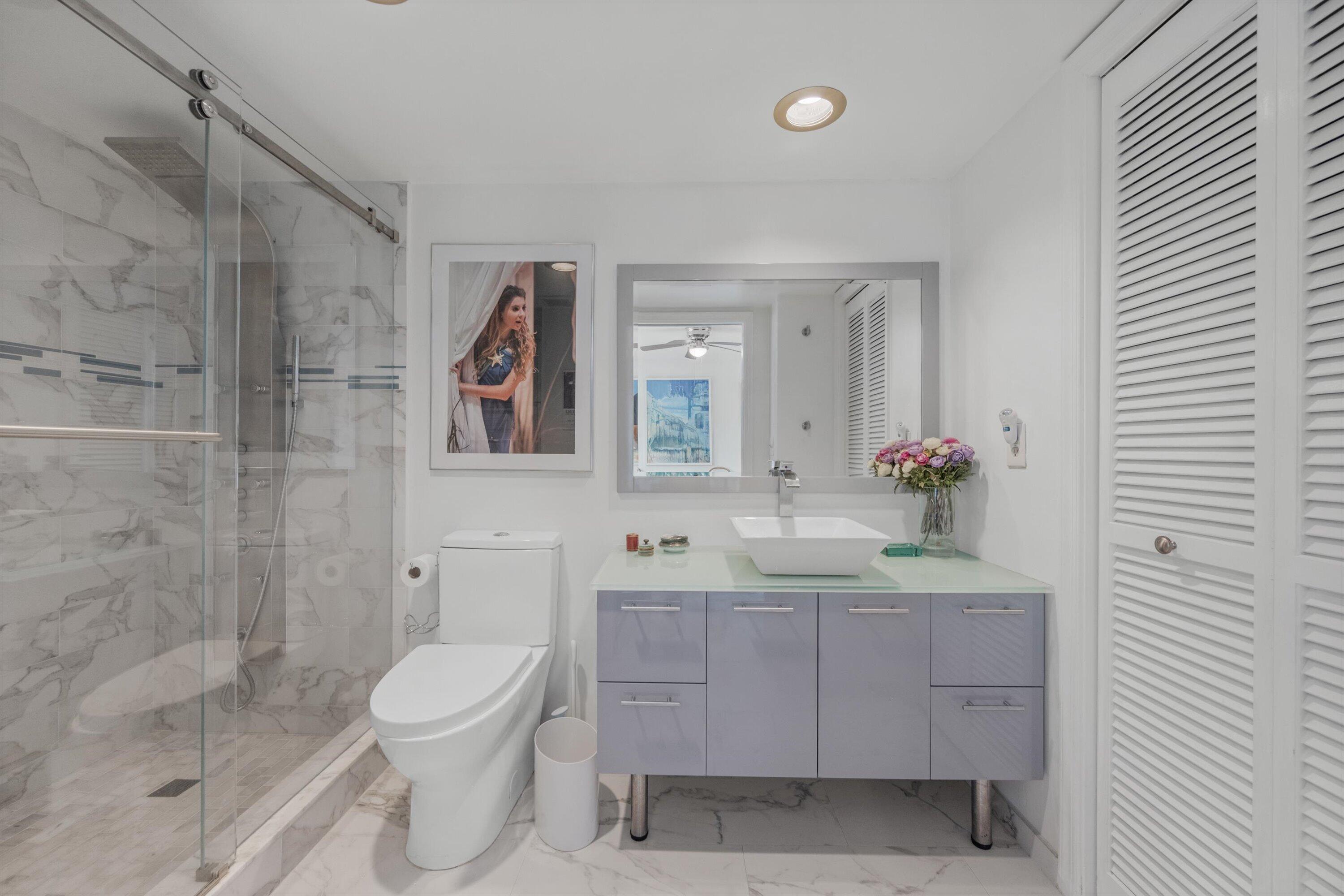 LA PENSEE CONDO - Residential