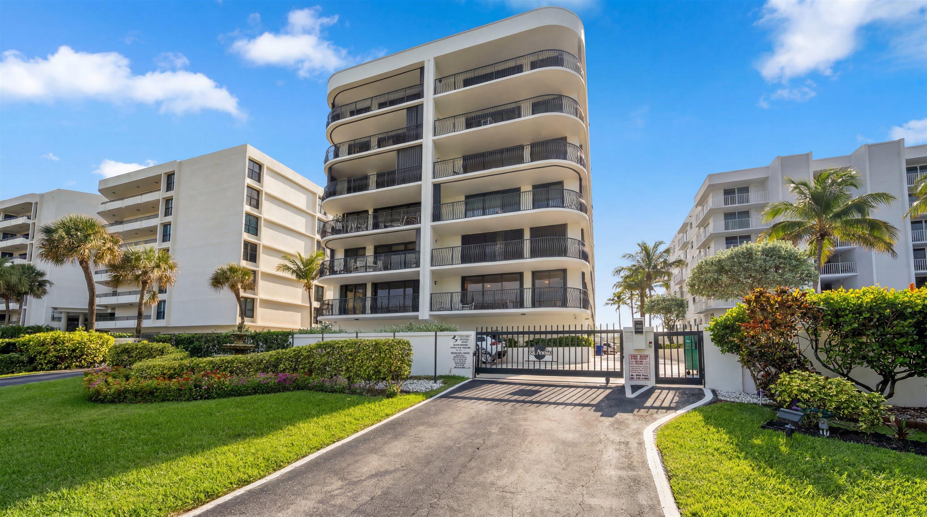 LA PENSEE CONDO - Residential