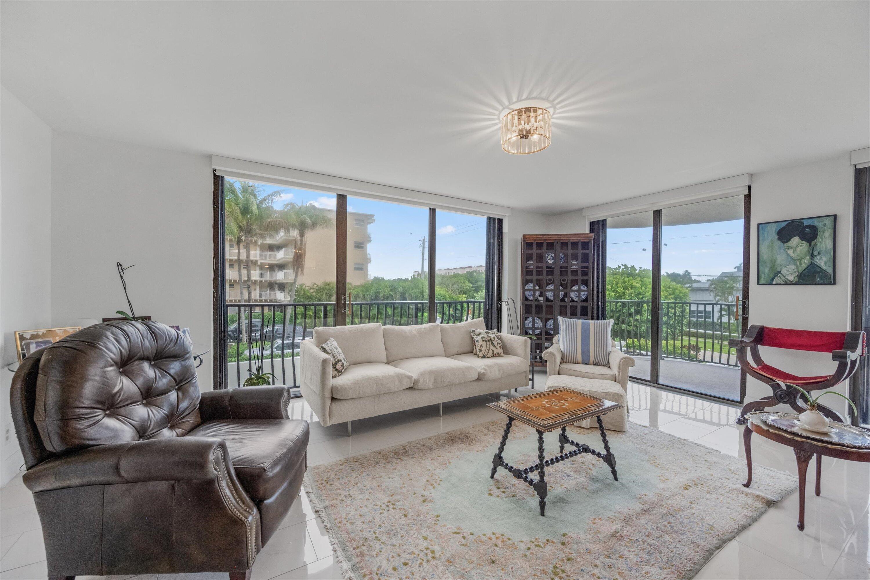 LA PENSEE CONDO - Residential