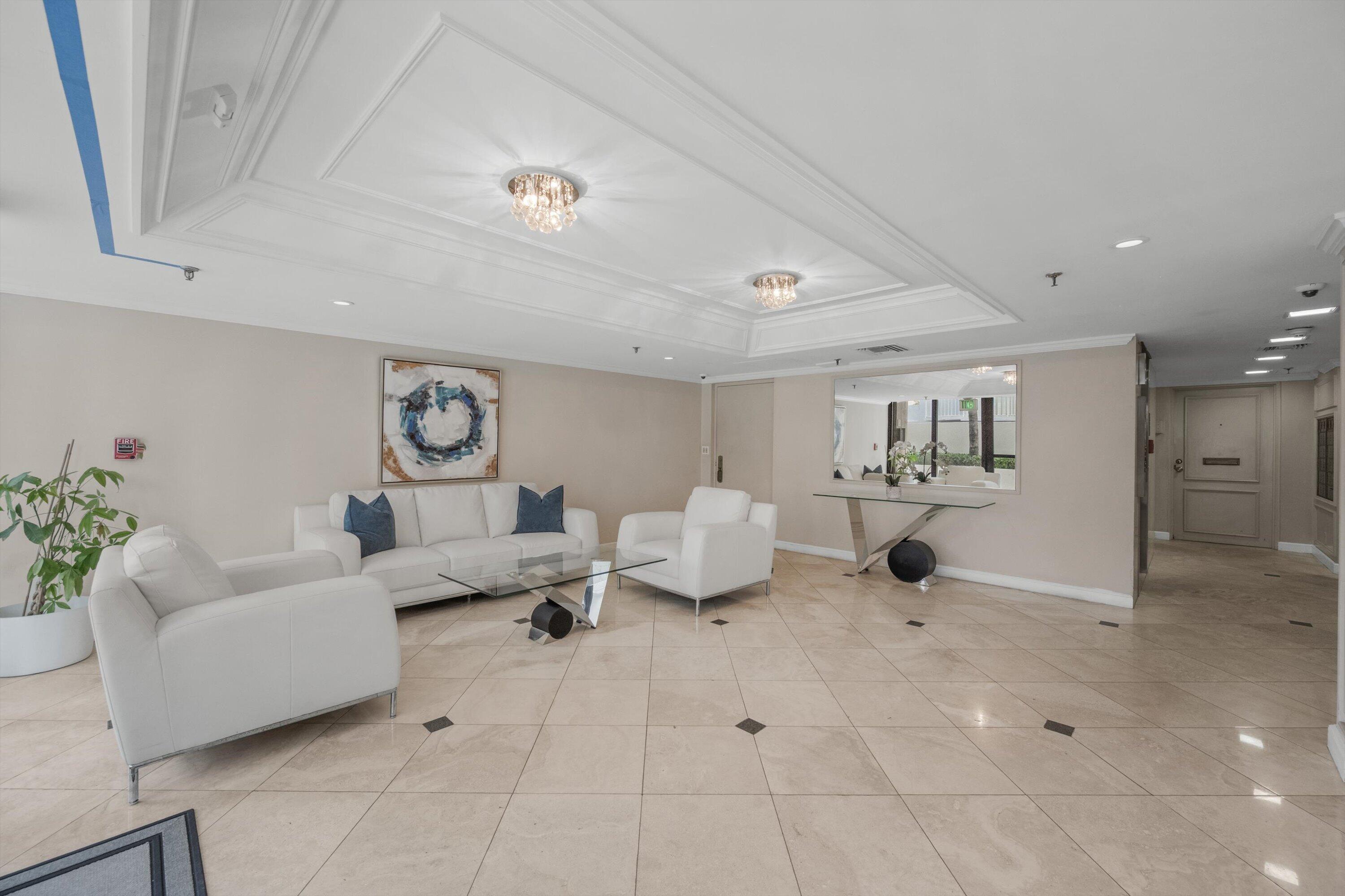 LA PENSEE CONDO - Residential