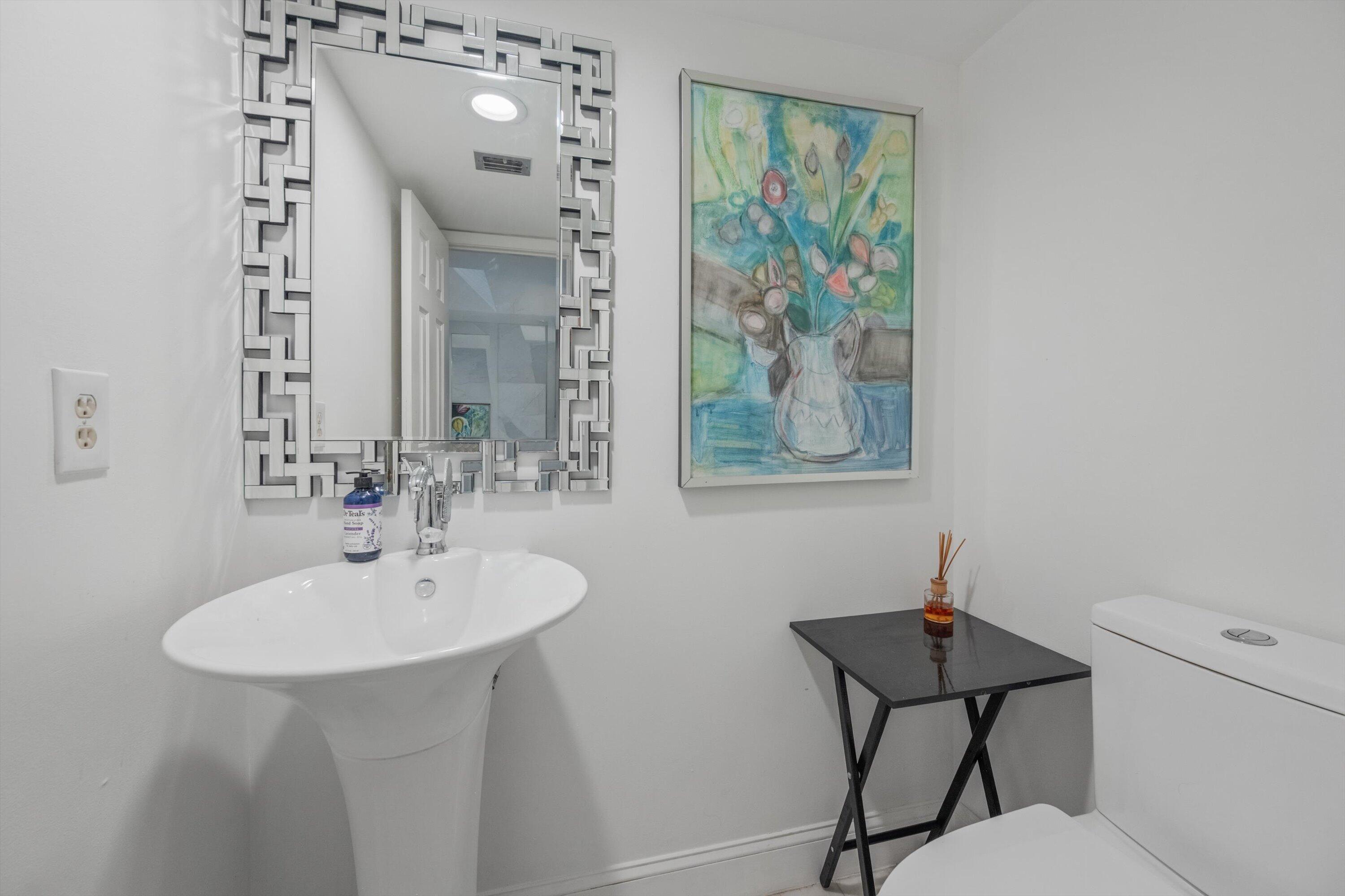 LA PENSEE CONDO - Residential