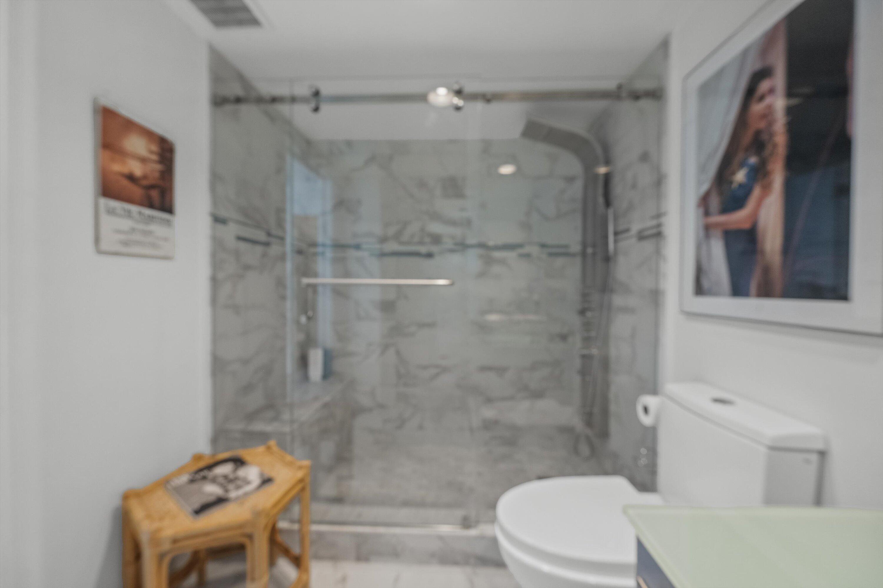 LA PENSEE CONDO - Residential