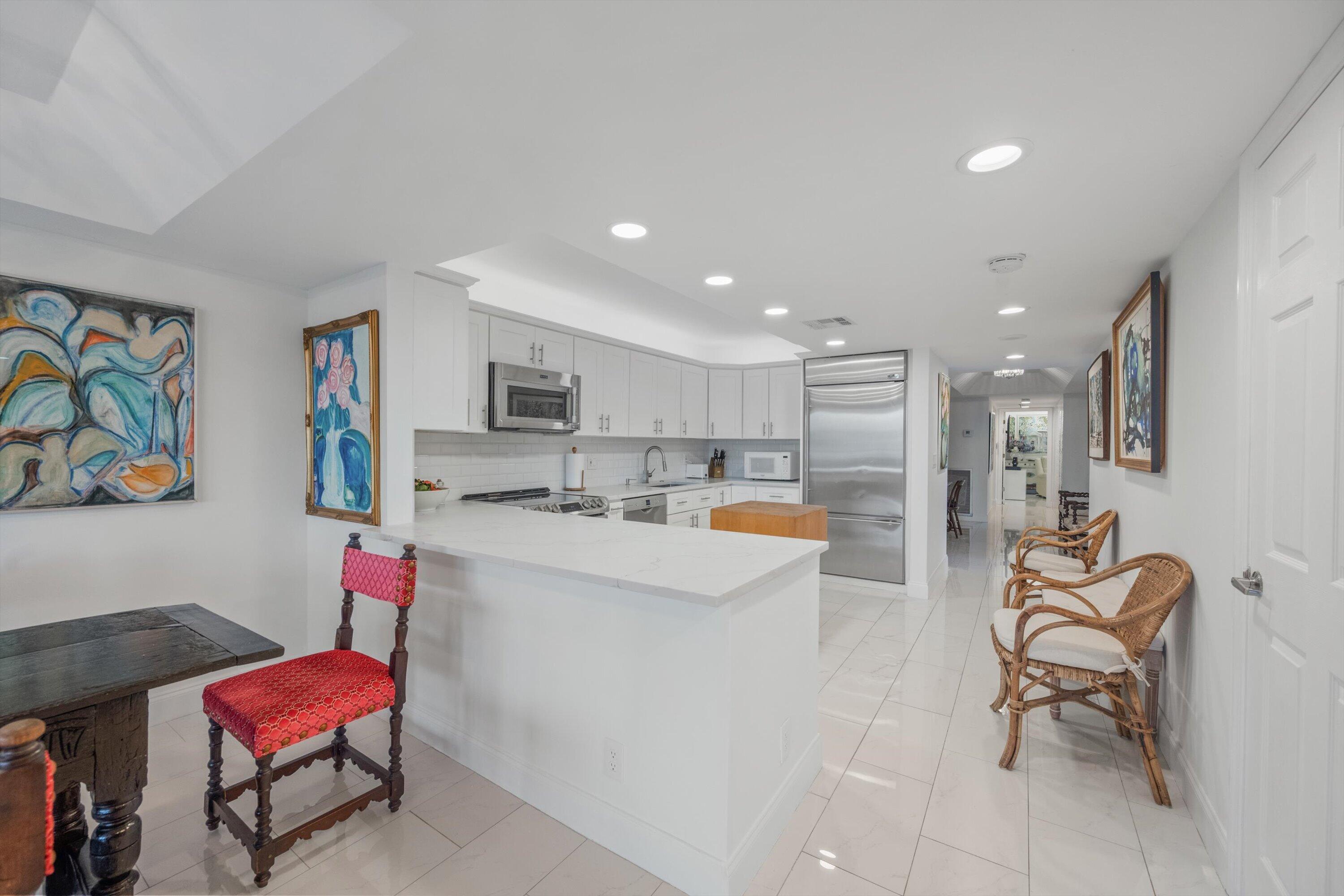 LA PENSEE CONDO - Residential