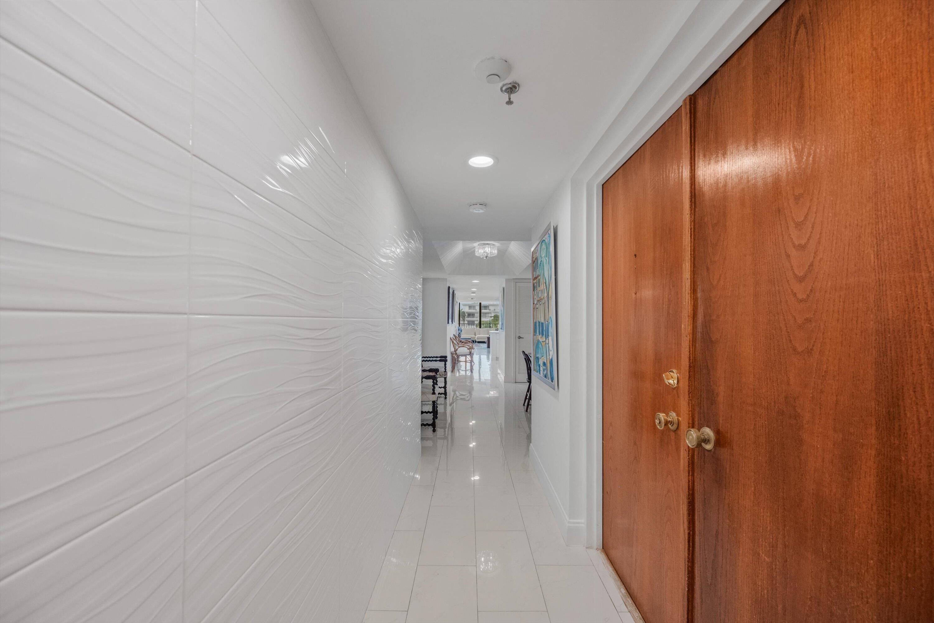 LA PENSEE CONDO - Residential