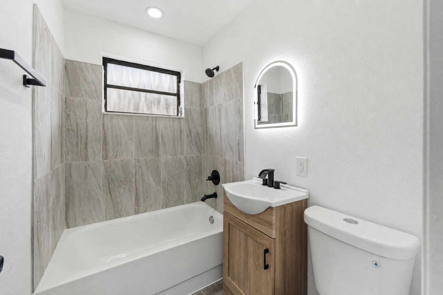 ROOSEVELT ESTATES - Residential