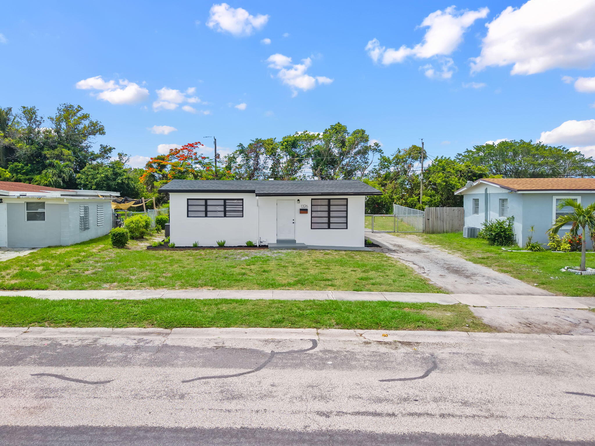 ROOSEVELT ESTATES - Residential