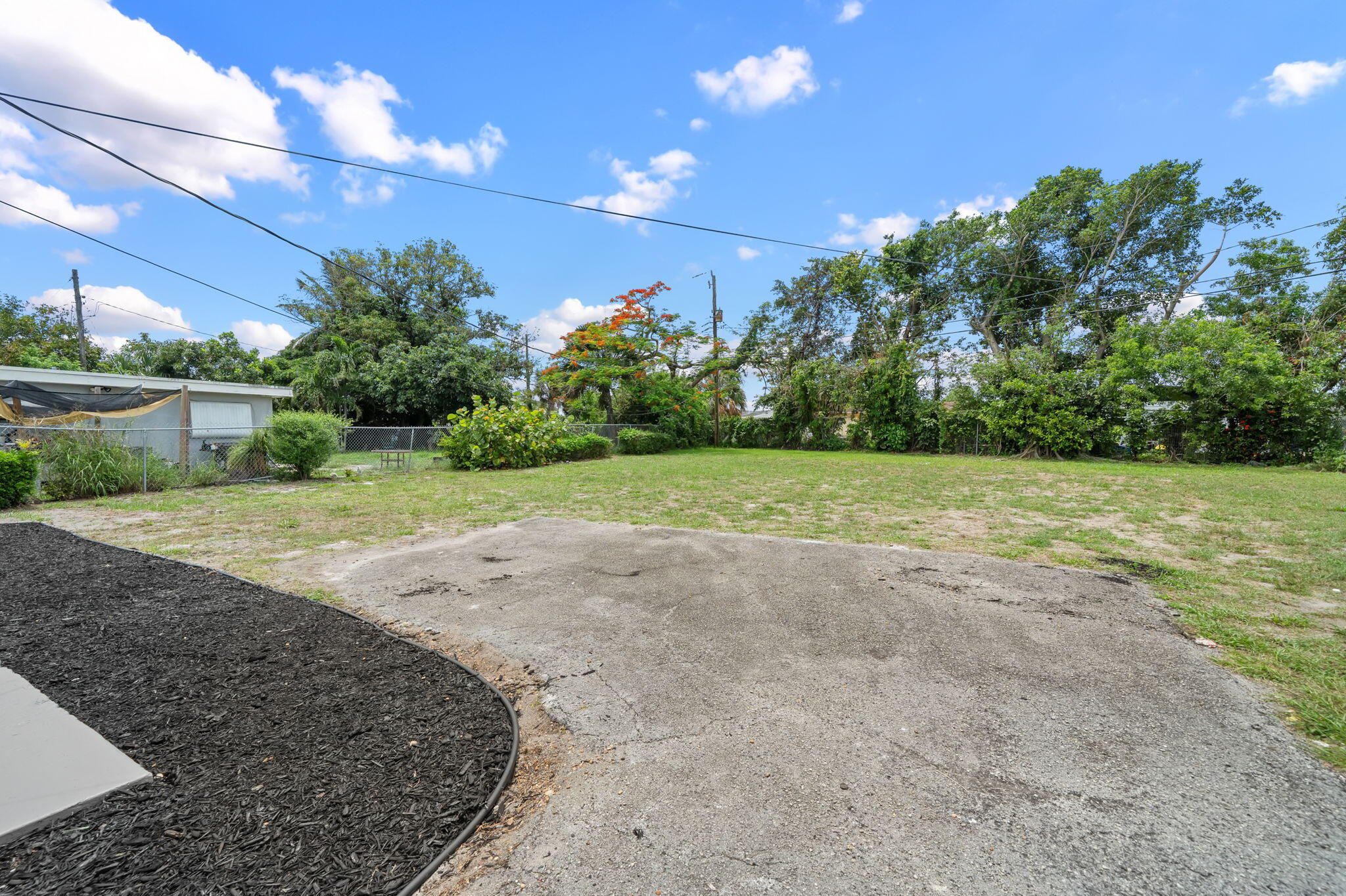ROOSEVELT ESTATES - Residential