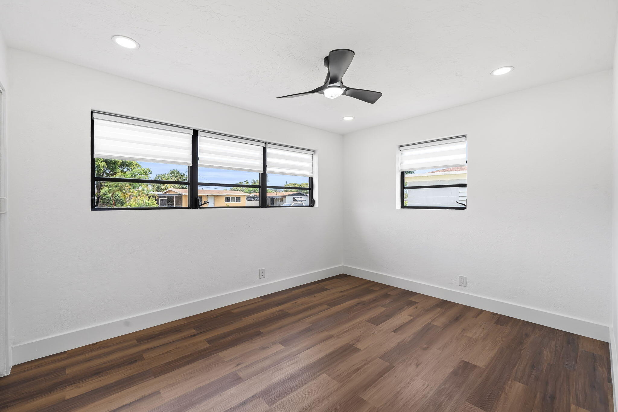ROOSEVELT ESTATES - Residential