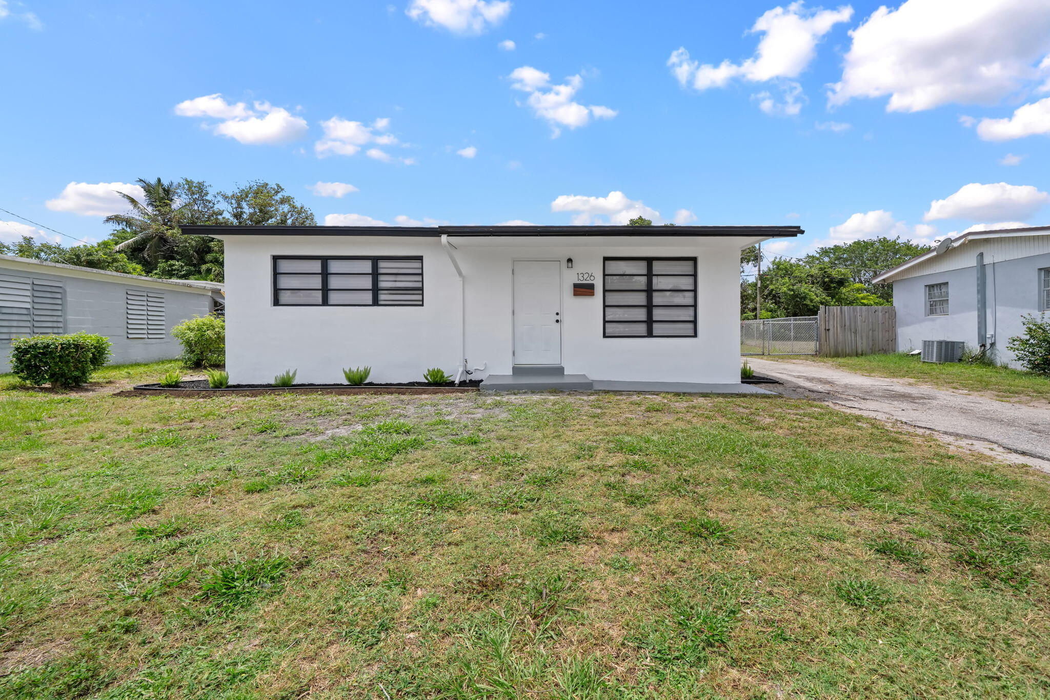 ROOSEVELT ESTATES - Residential