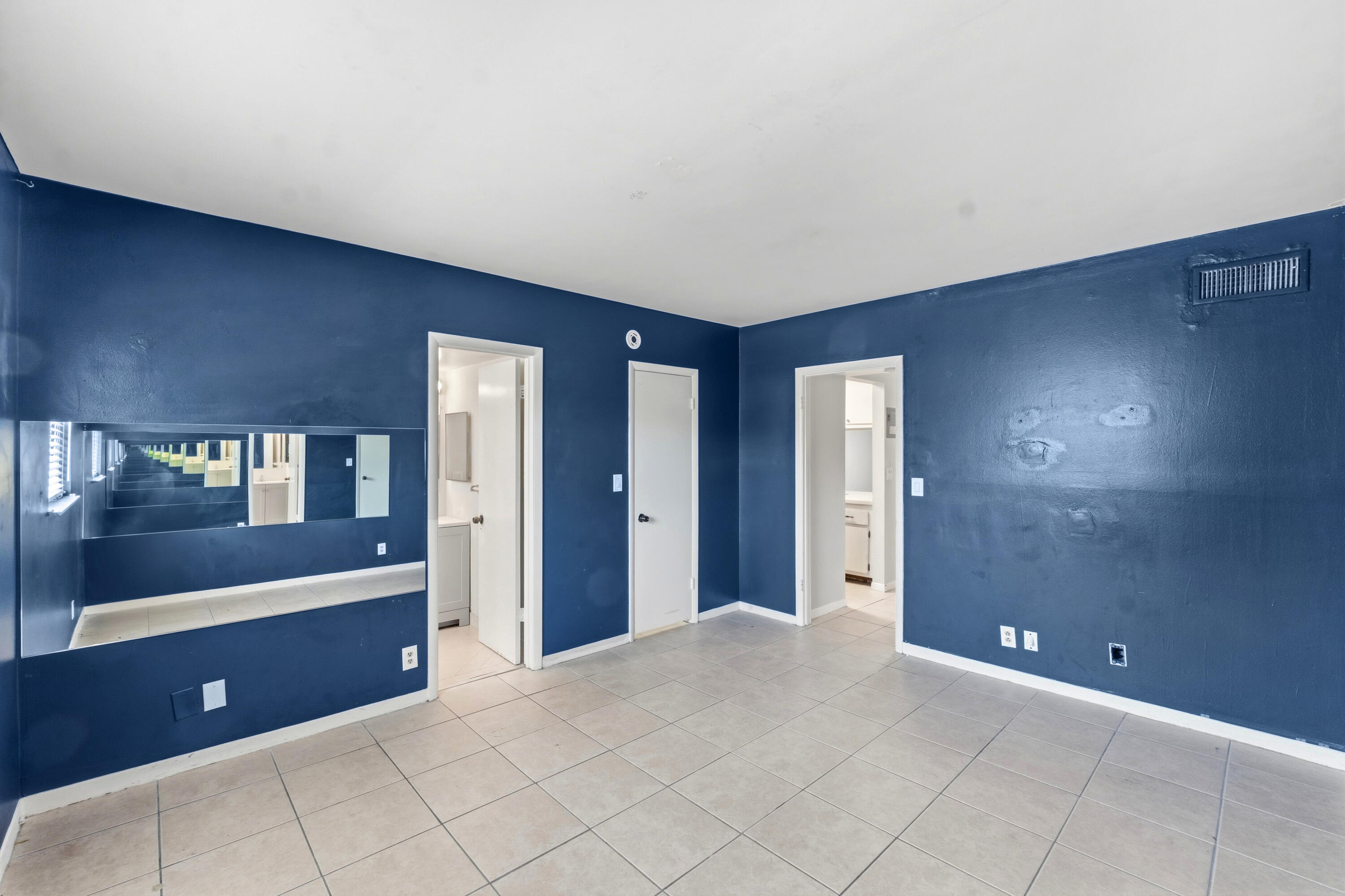 WISTERIA COURT CONDO - Residential