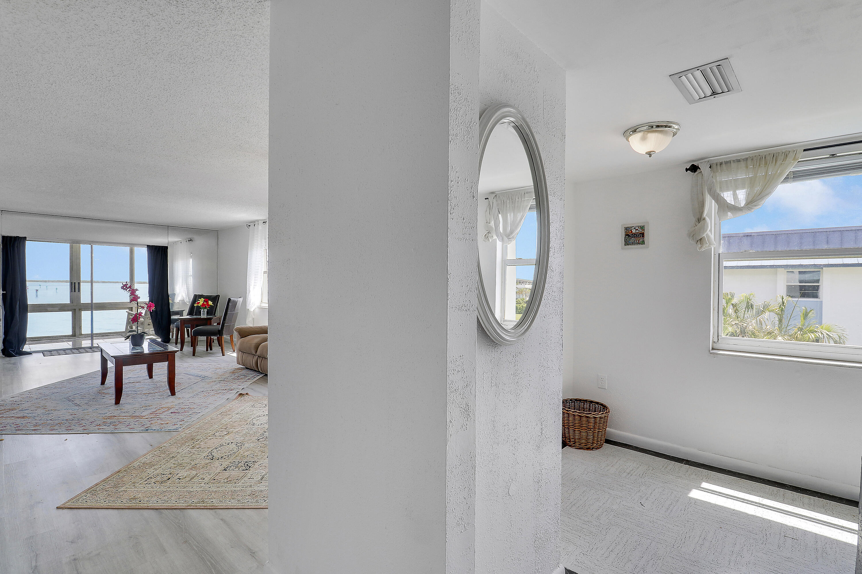WILSHIRE WEST CONDOS - Residential Lease