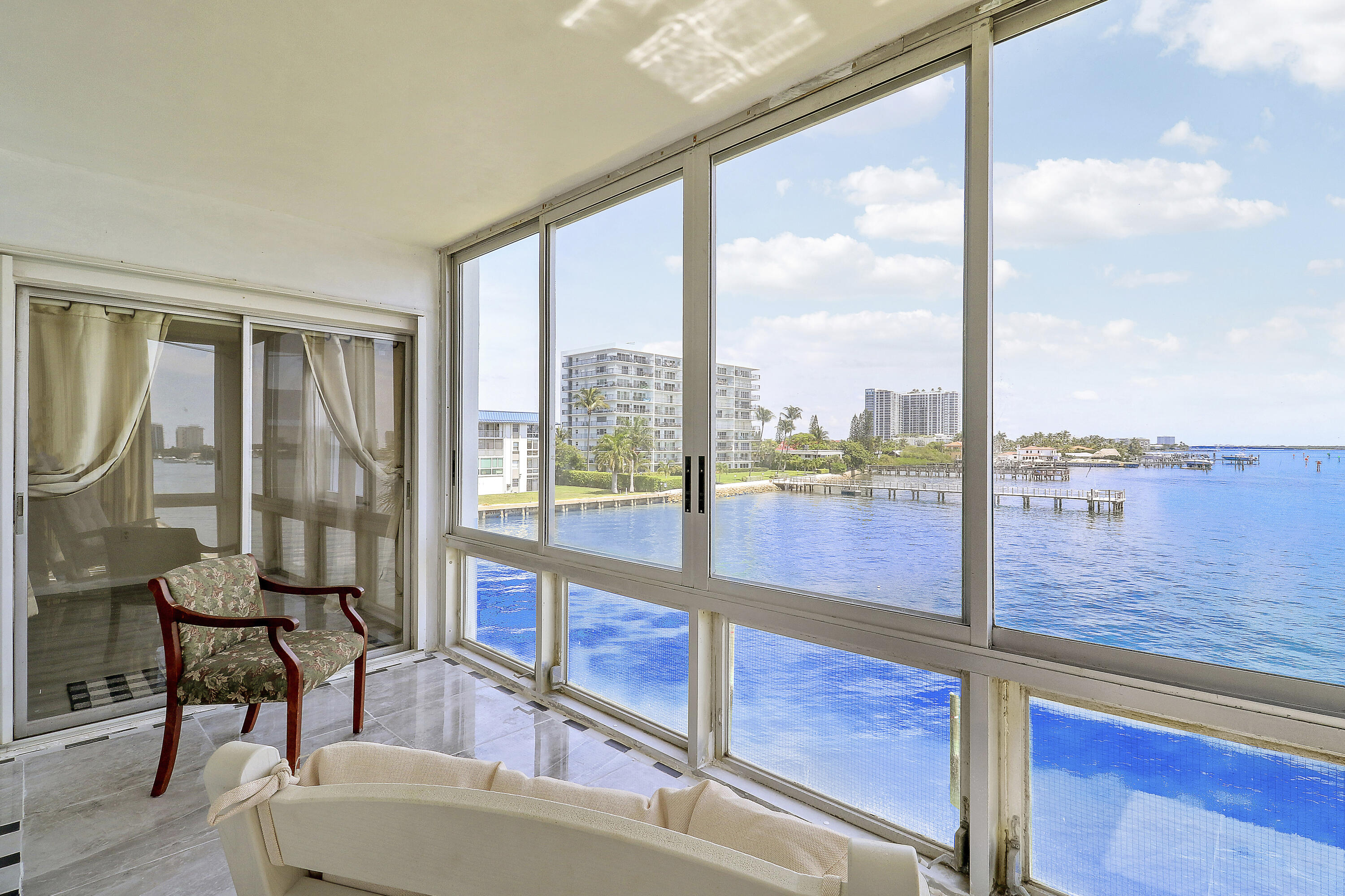 WILSHIRE WEST CONDOS - Residential Lease