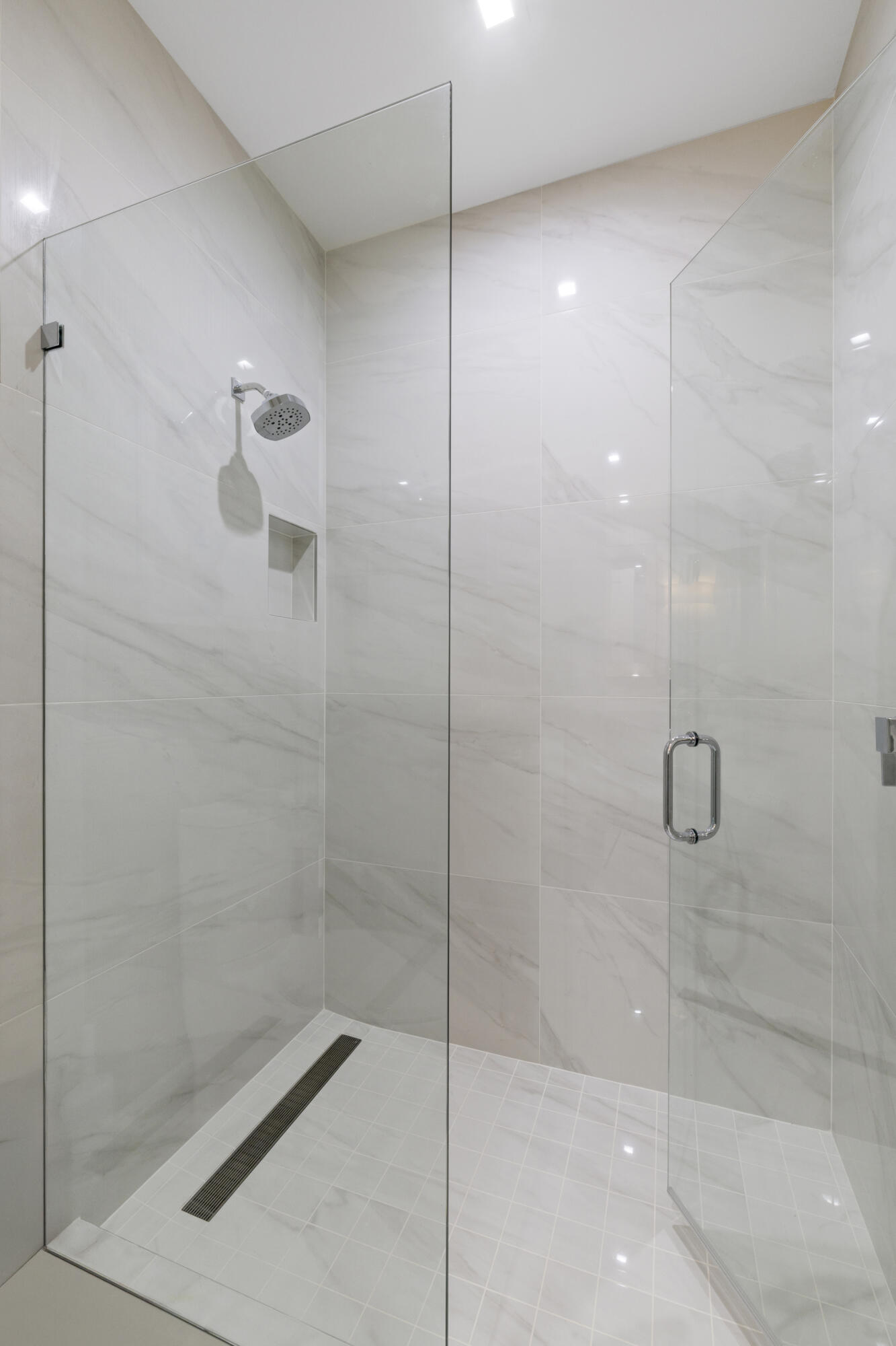 OCEAN ONE - Residential