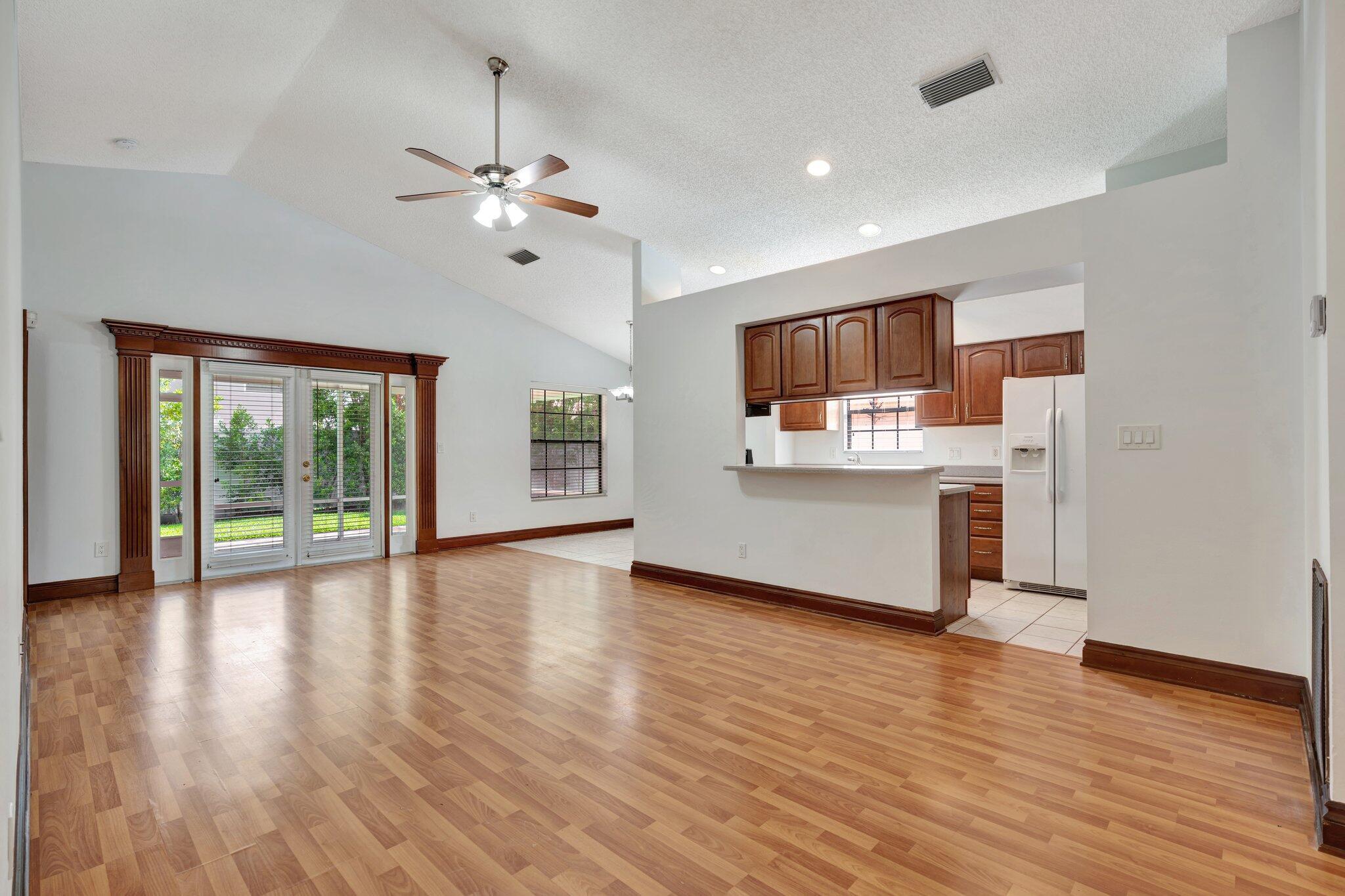 THE HEIGHTS OF NORTH PALM BEACH - Residential Lease
