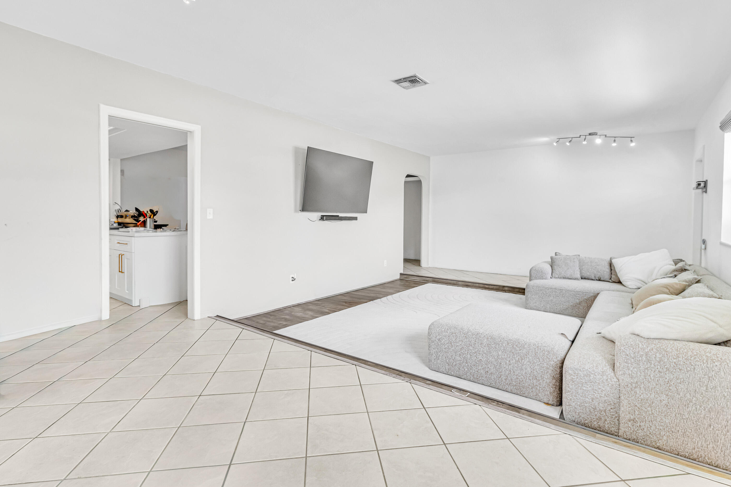 HOLLYWOOD HILLS AMEN PLAT - Residential