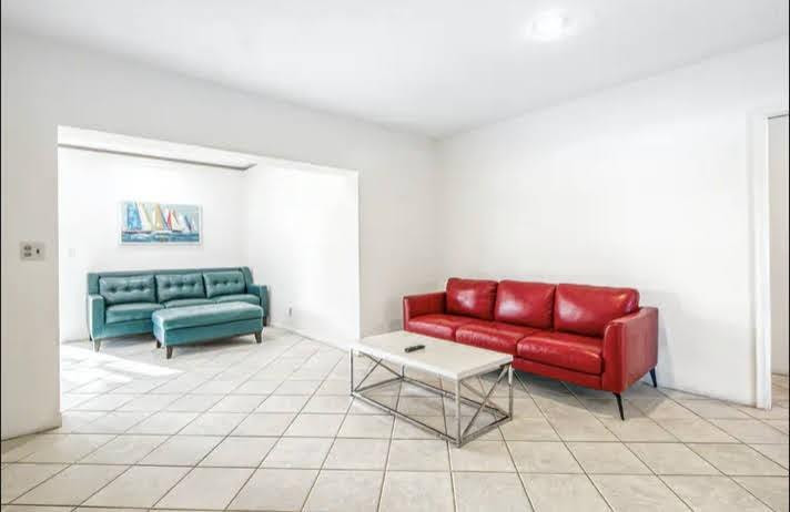 HOLLYWOOD HILLS AMEN PLAT - Residential