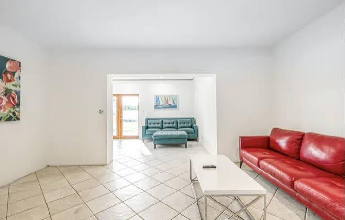 HOLLYWOOD HILLS AMEN PLAT - Residential