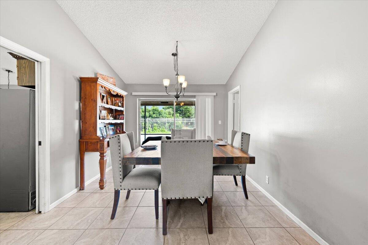 SUGAR POND MANOR OF WELLINGTON - Residential