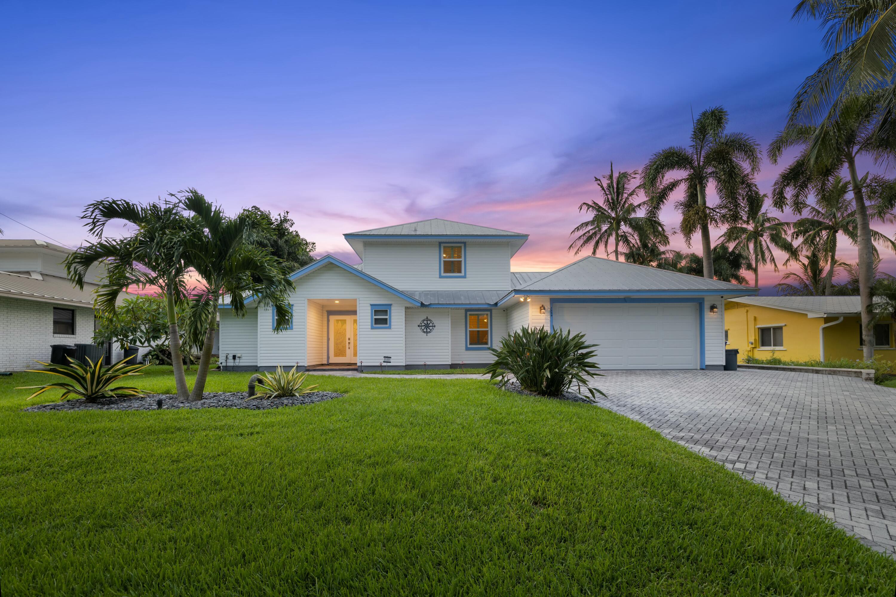 LIGHTHOUSE POINT - Residential