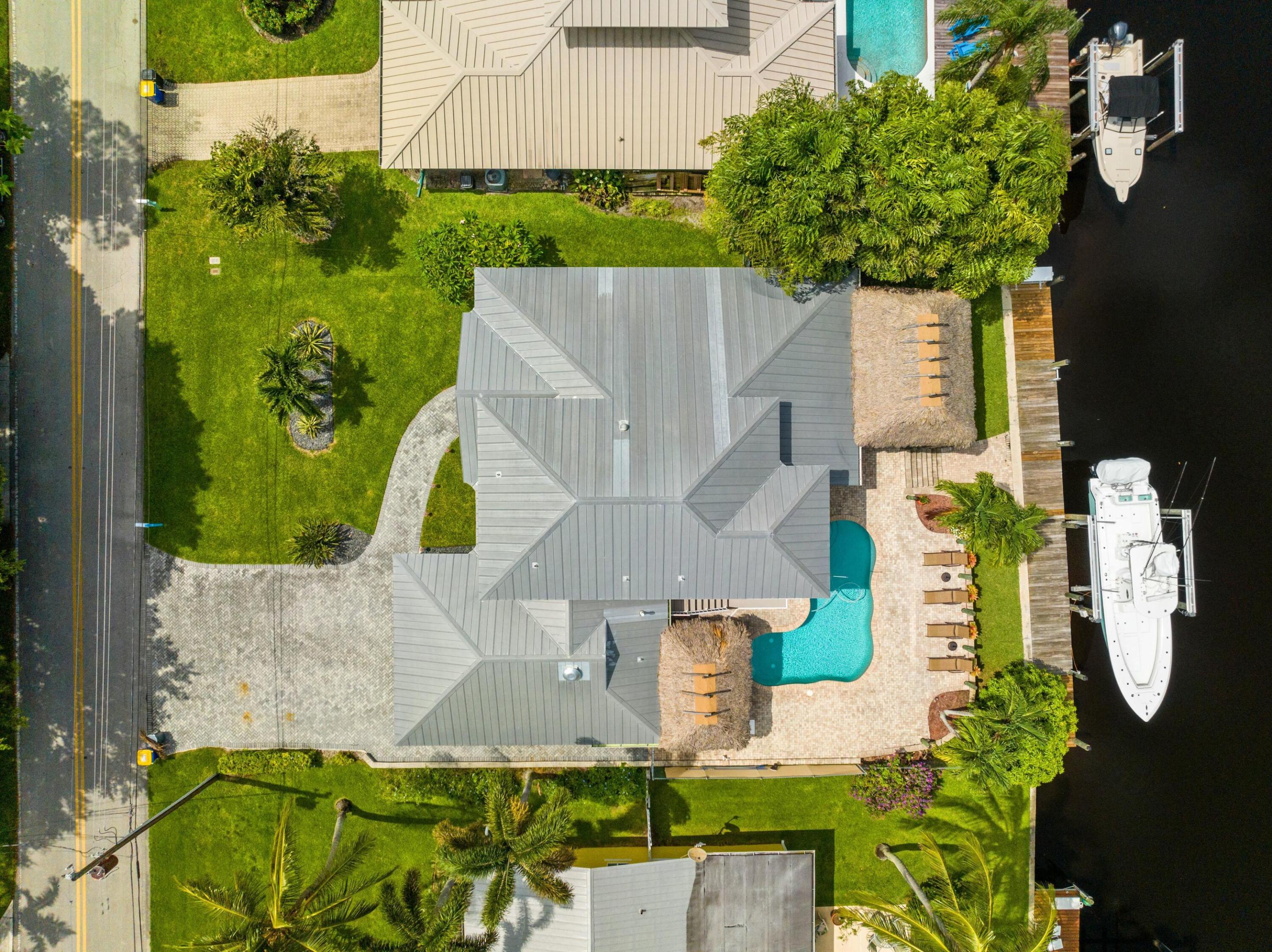 LIGHTHOUSE POINT - Residential