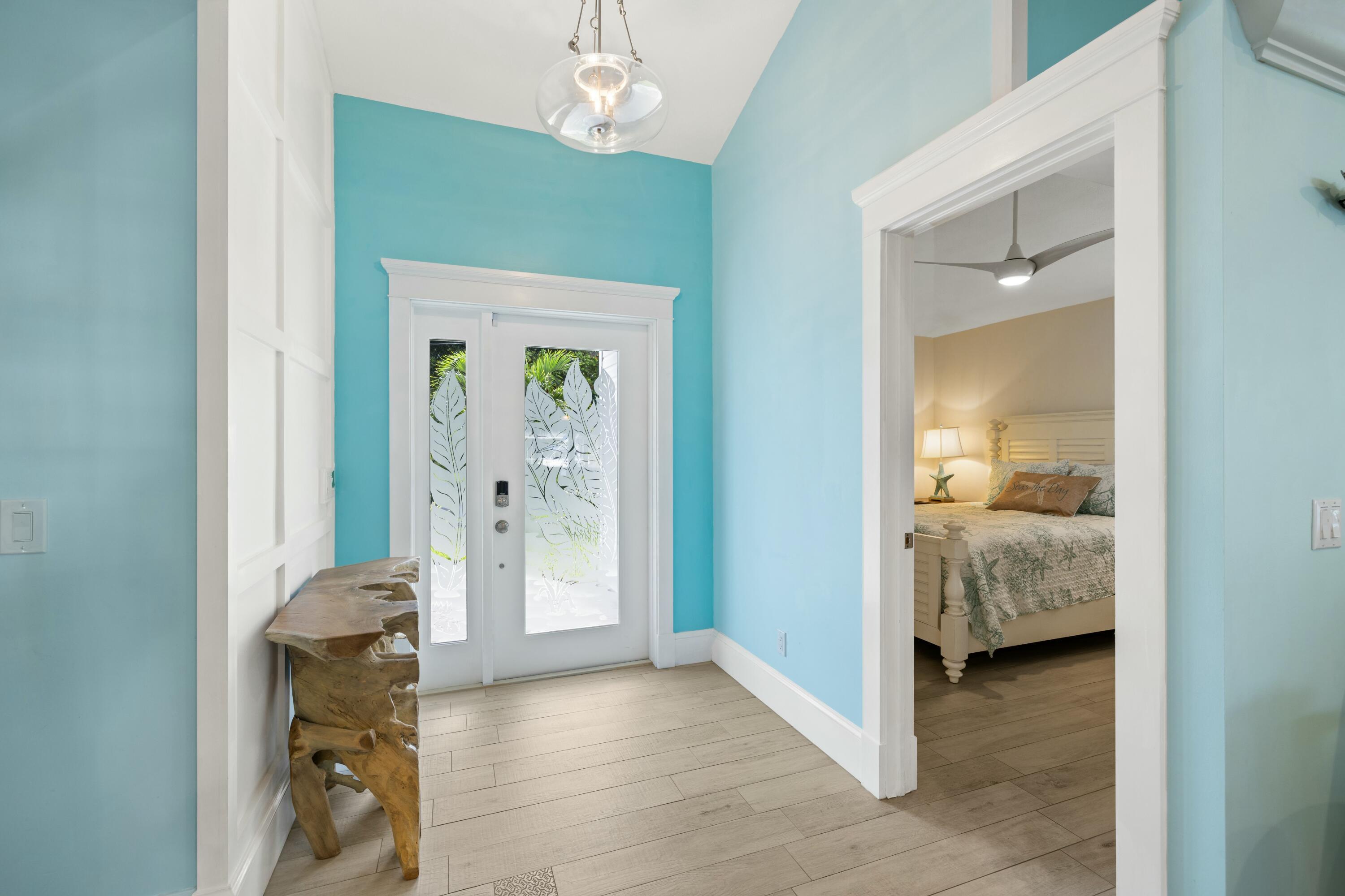 LIGHTHOUSE POINT - Residential