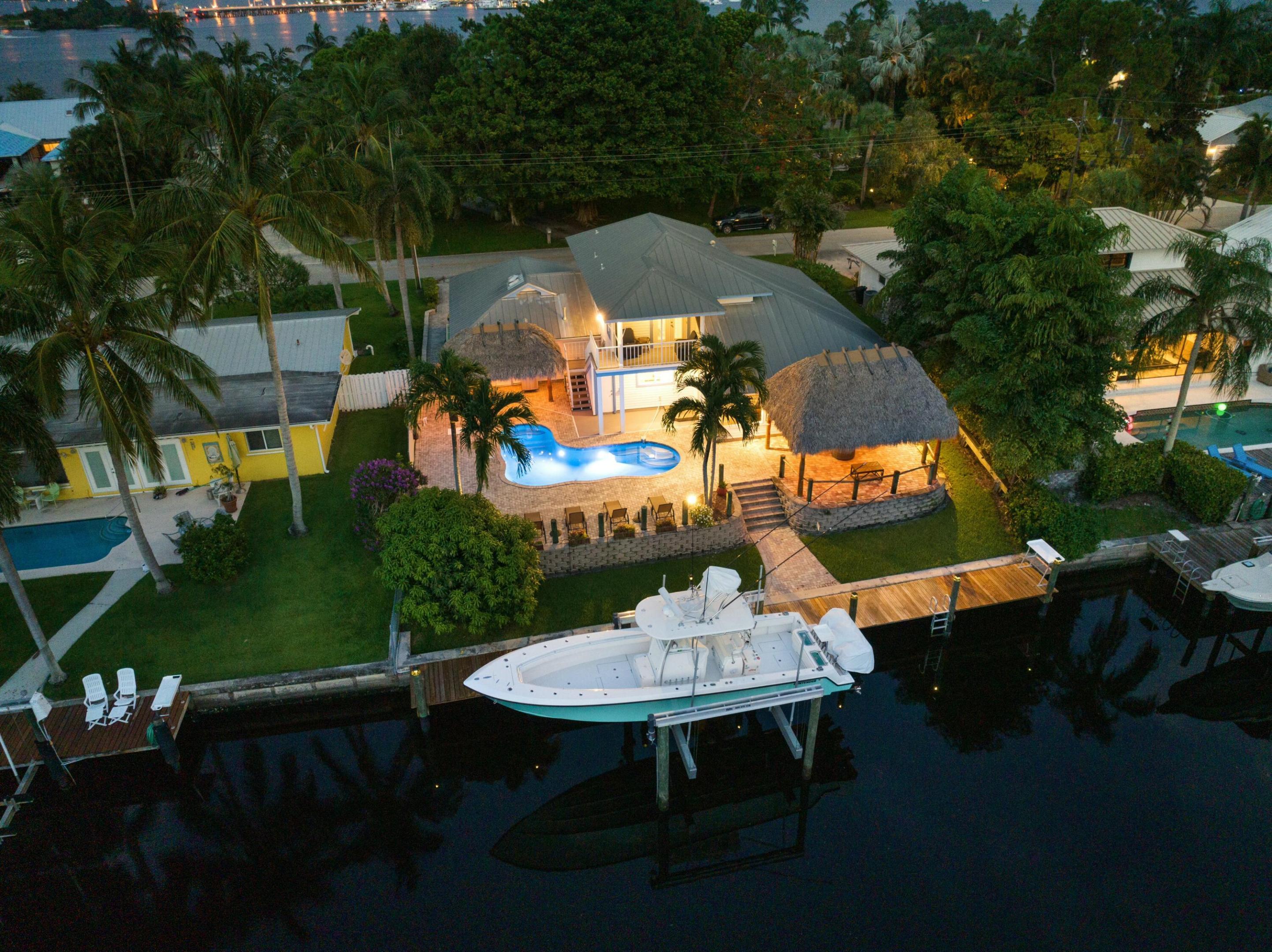 LIGHTHOUSE POINT - Residential
