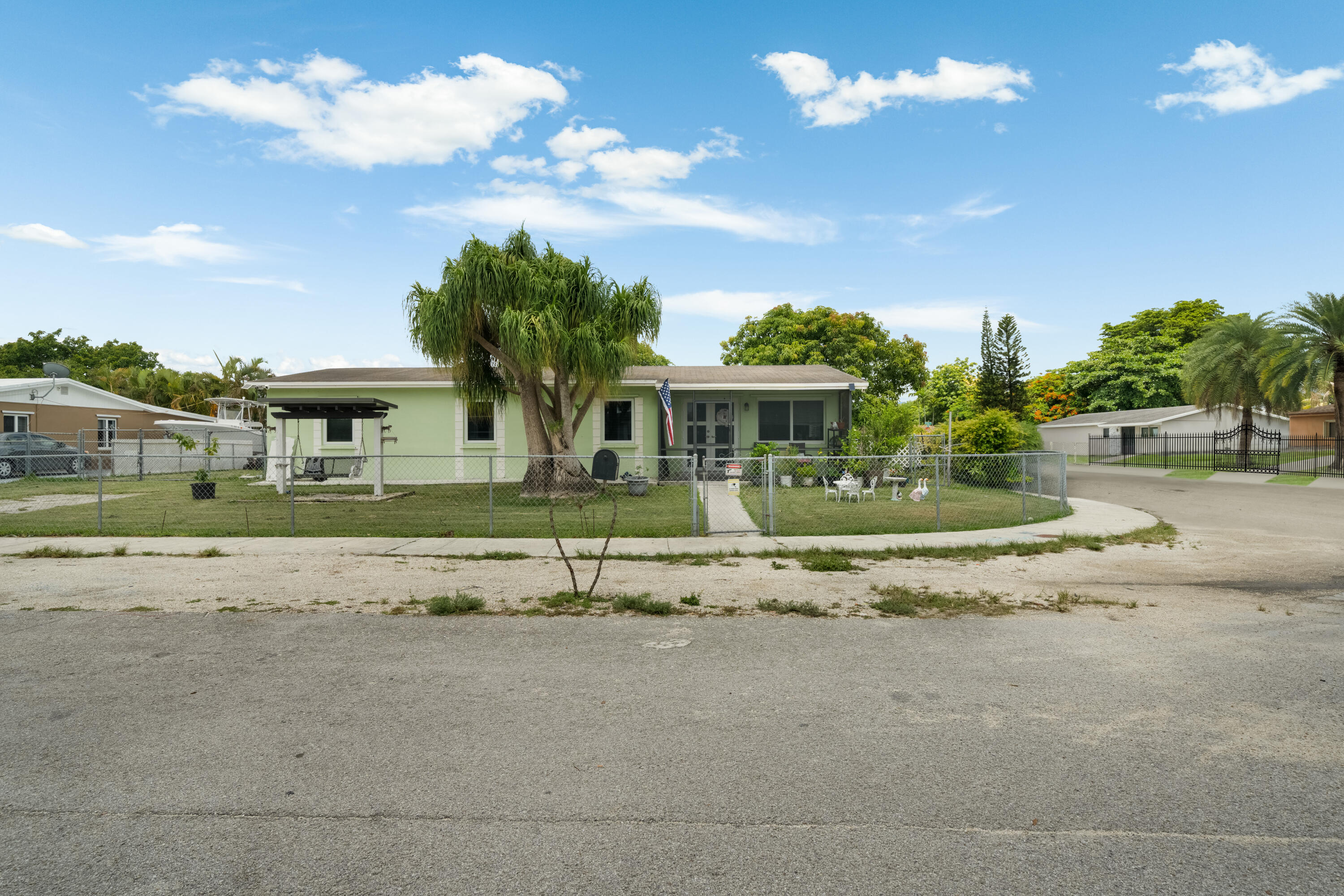 21ST CENTURY HOMES 4TH SEC - Residential