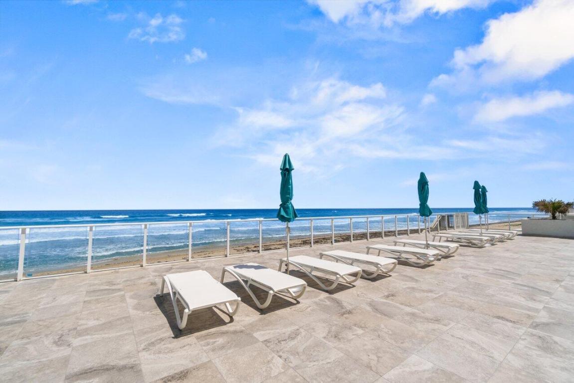 PATRICIAN OF PALM BEACH CONDO - Residential