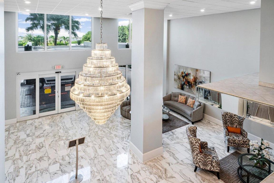 PATRICIAN OF PALM BEACH CONDO - Residential