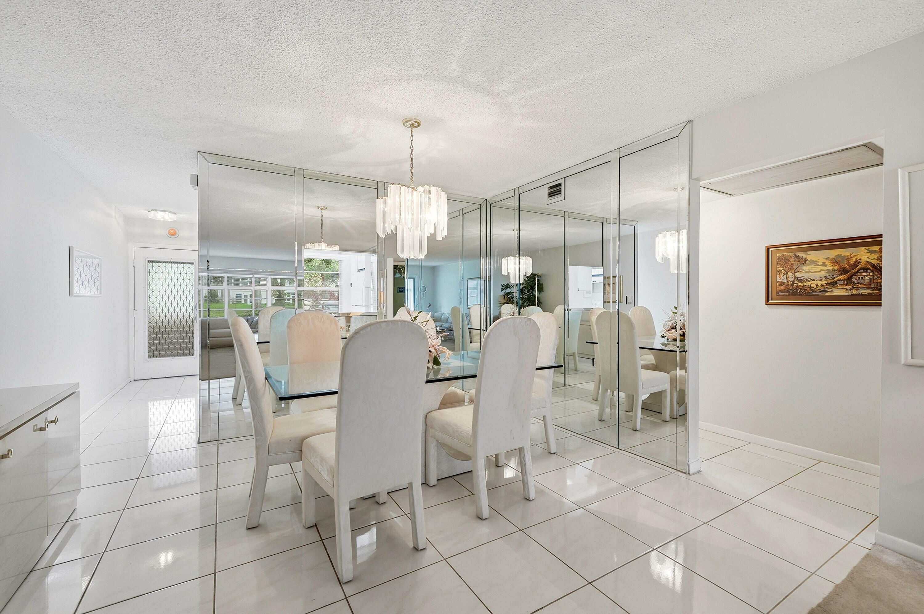 LUCAYA VILLAGE 1-A CONDO - Residential
