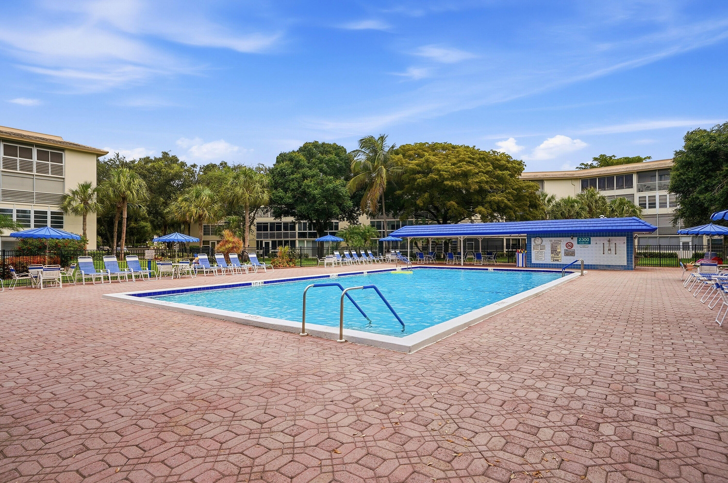 LUCAYA VILLAGE 1-A CONDO - Residential