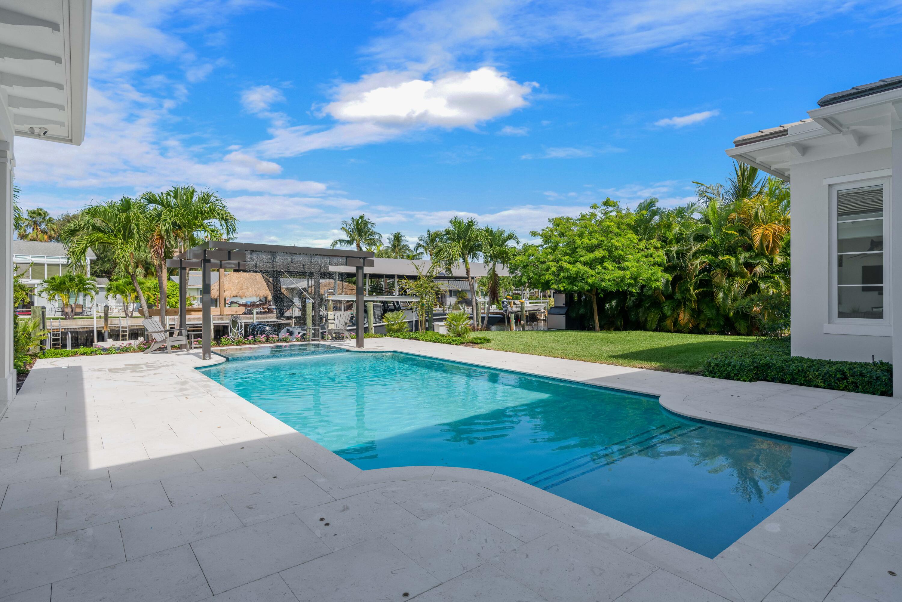 Paradise Point - Residential