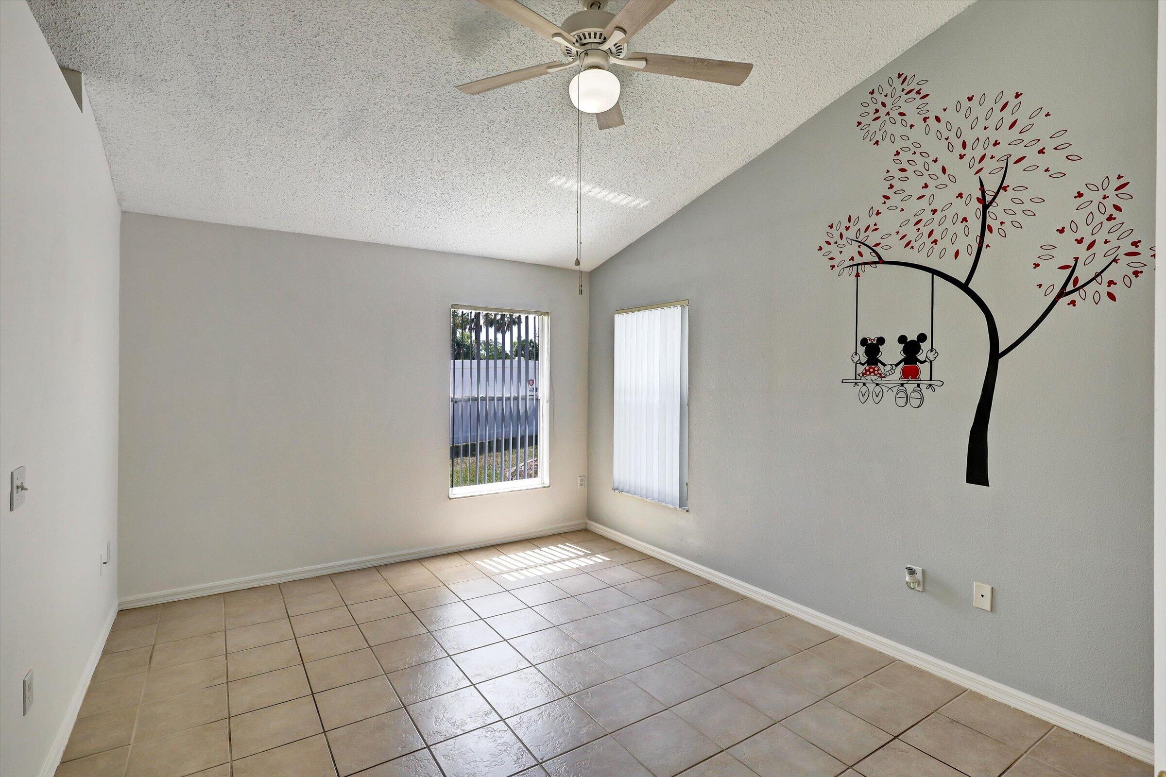 FAIRWAYS LAKE ESTATES PHASE FOUR - Residential