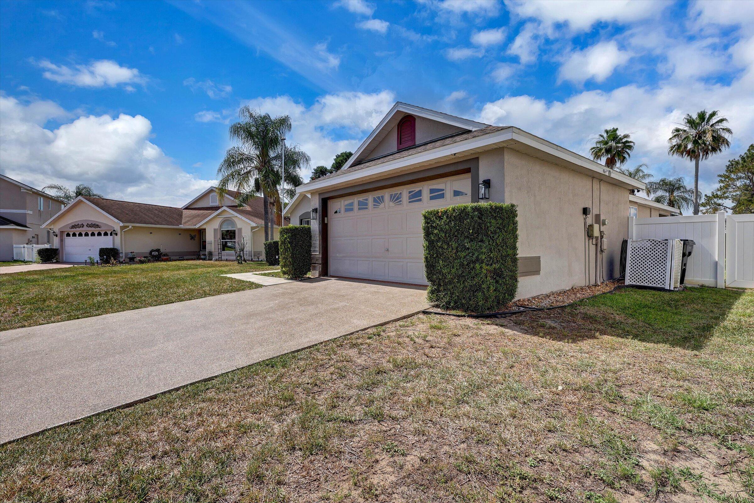 FAIRWAYS LAKE ESTATES PHASE FOUR - Residential